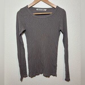 Michael Stars One Size Stretchy Crewneck Long Sleeve Shirt Charcoal Coloring